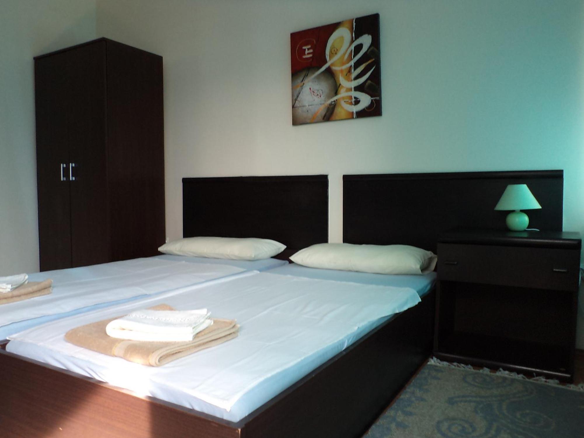 Motel Le Village Skopje Esterno foto